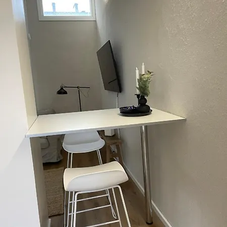 Cozzy In Old Apartment