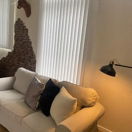 Cozzy In Old Apartment Rauma